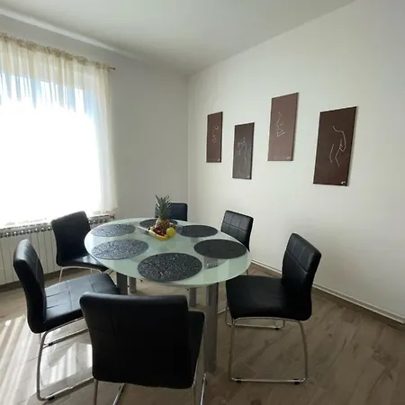 Appartamento Varea Ližnjan