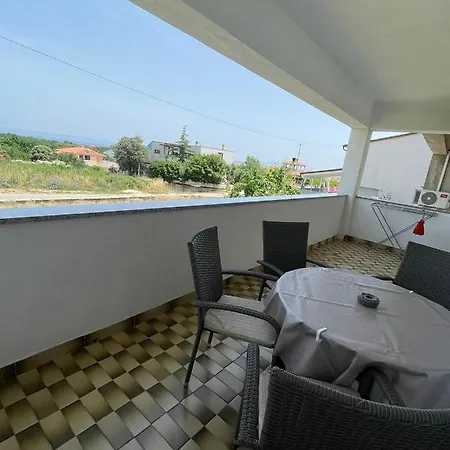 Varea Ližnjan